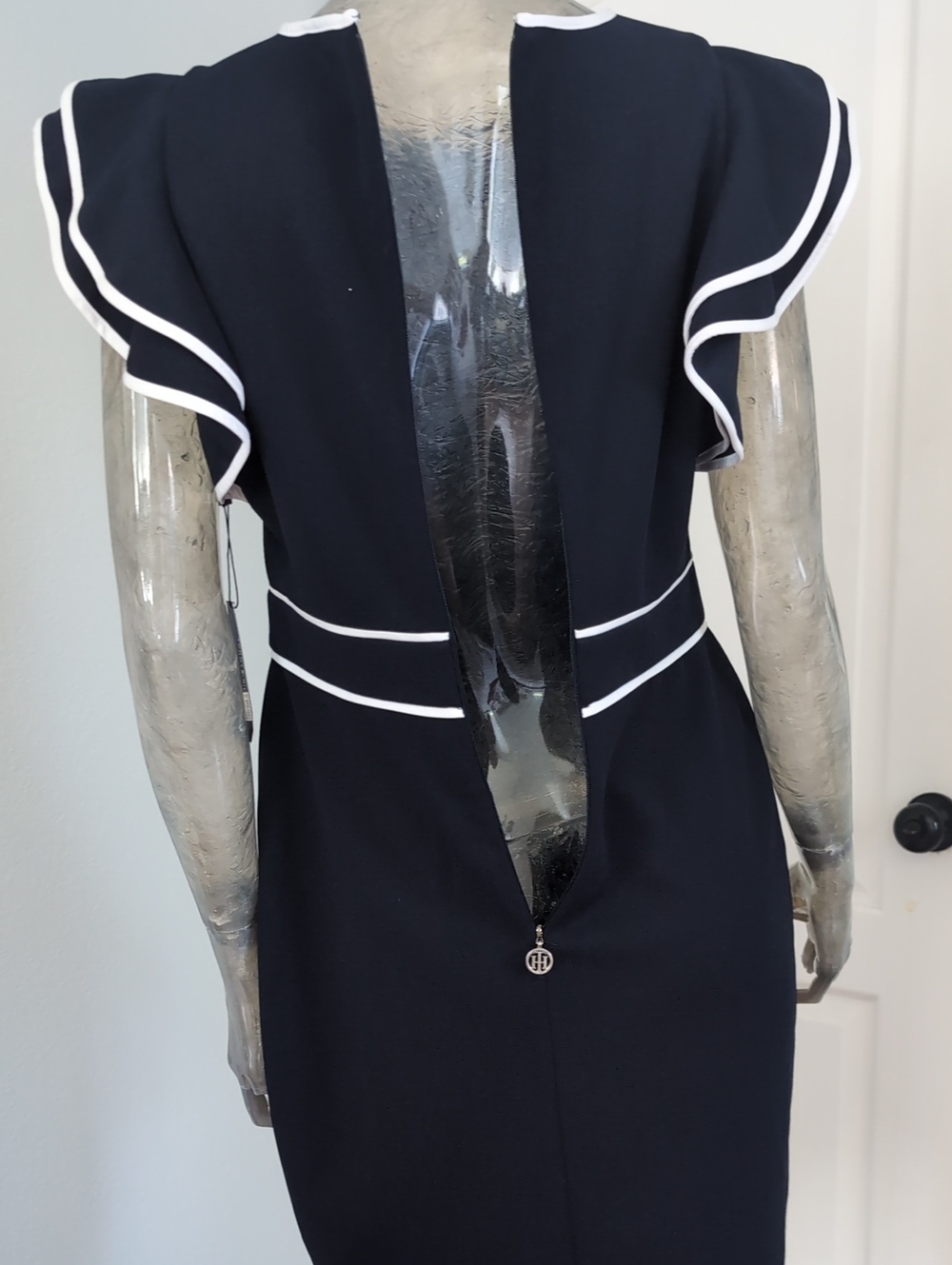 Tommy Hilfiger Navy Flutter Sleeve Sheath Dress Size 8 Nwt ❤️ - Picture 4 of 11